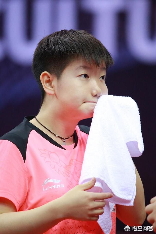 开云体育APP下载-JDG鏖战KT，ShowMaker打出惊人五杀焦点之战四强赛，让粉丝疯狂欢呼的简单介绍