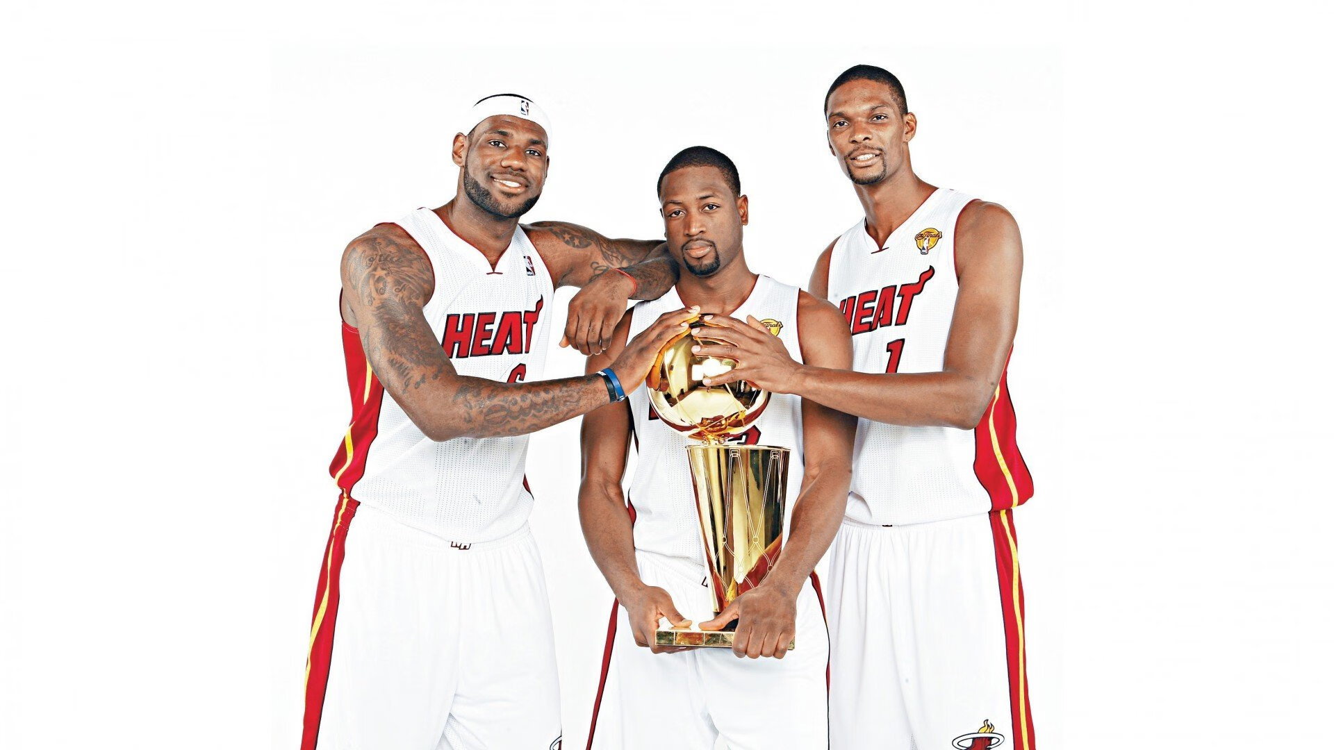 布克关键先生本色尽显，上海队稳扎稳打力克辽宁队