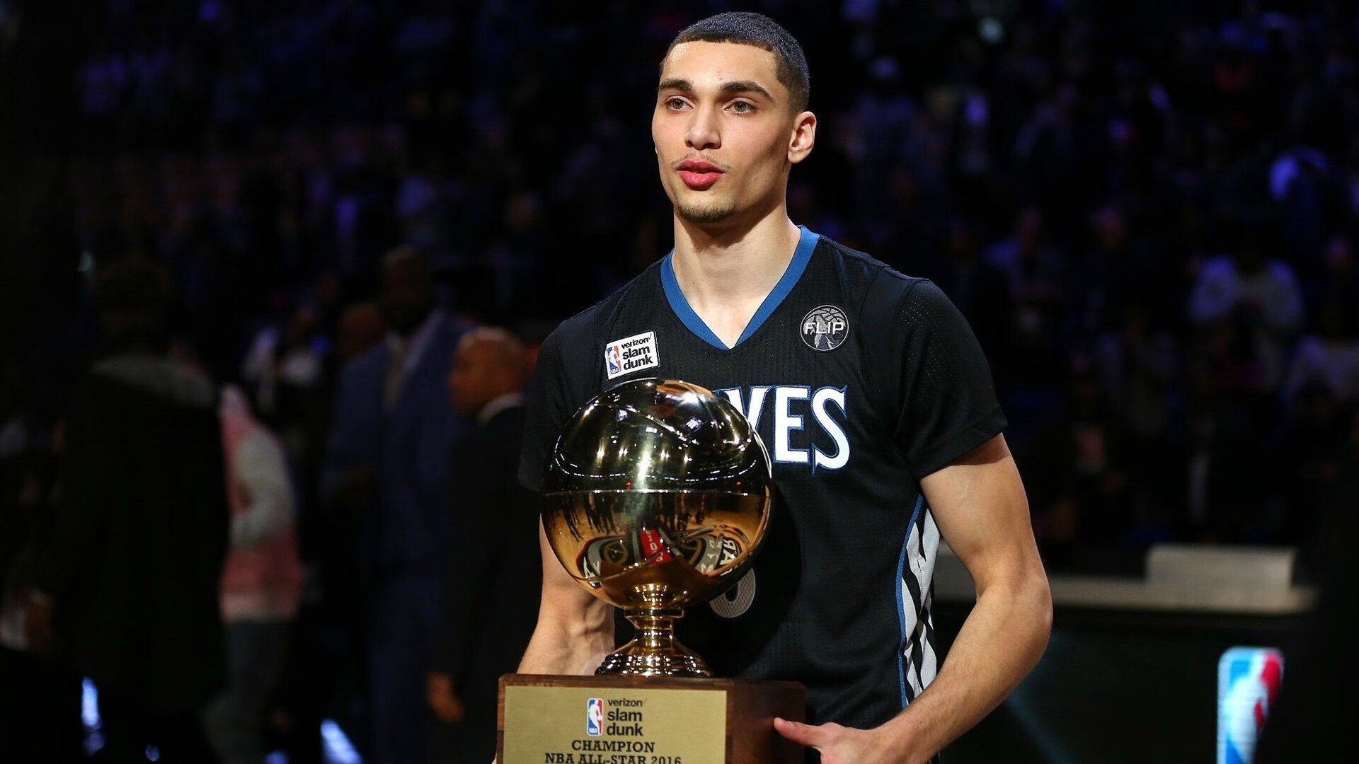 跨界统治力,从鹈鹕关键战到欧冠赛场,解读爱德华兹的接管时刻